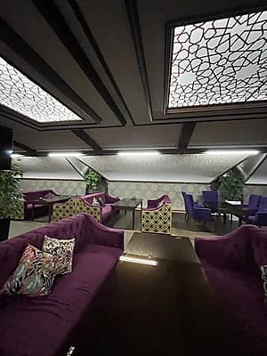 Яшнабод Кафе аренда 500м² ишлаб Турган кафе — 1