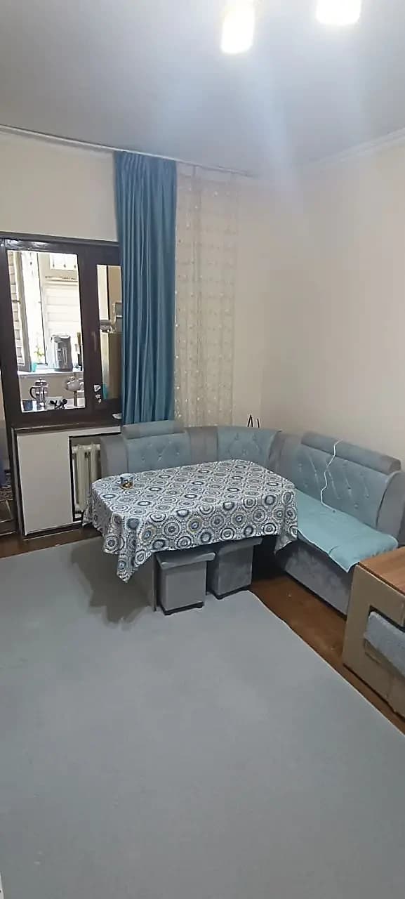 Юнусабад 13 кв 1/1/4 (38м2) Ахмад Дониш. Линии метро