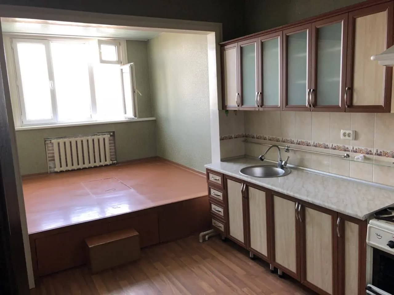 3 хонали Сотилади Медгородок бетонка томон — 1