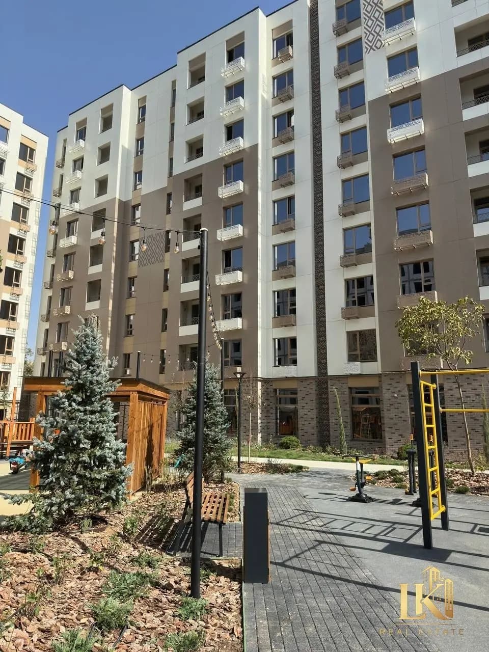 #9800 Продаётся: Яшнабадский район Ахангаранское шоссе НОВОСТРОЙКА ЖК "Sad'o Business" Застр. "NRG B — 1