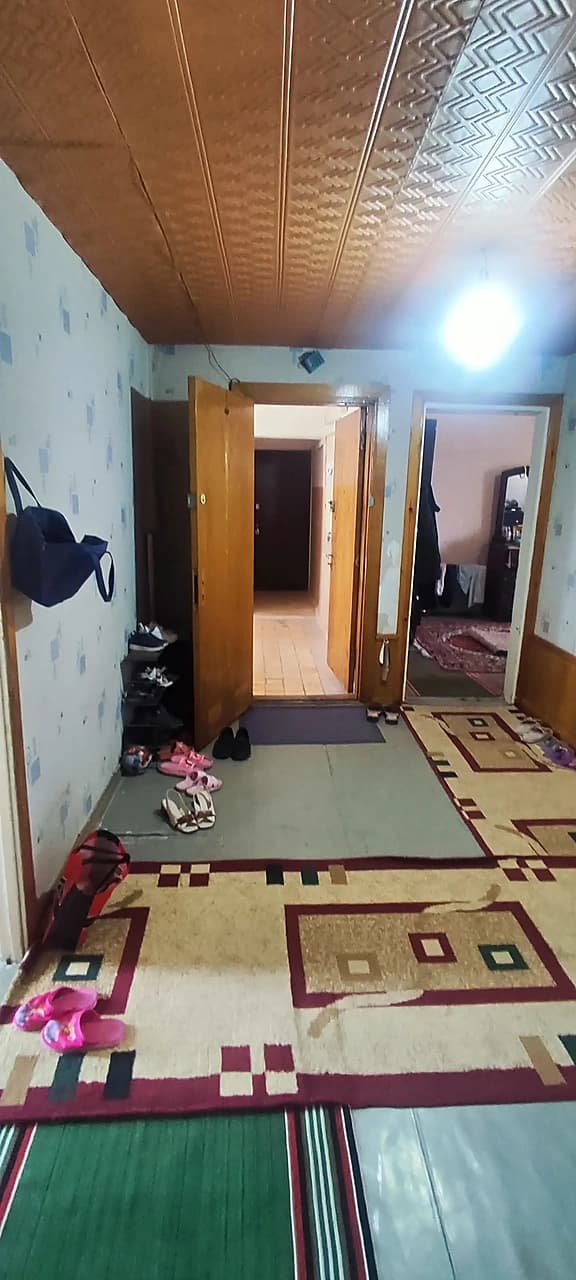 Sergeli 8 da 4 xonali kvartira sotiladi, egasi oʻzim.