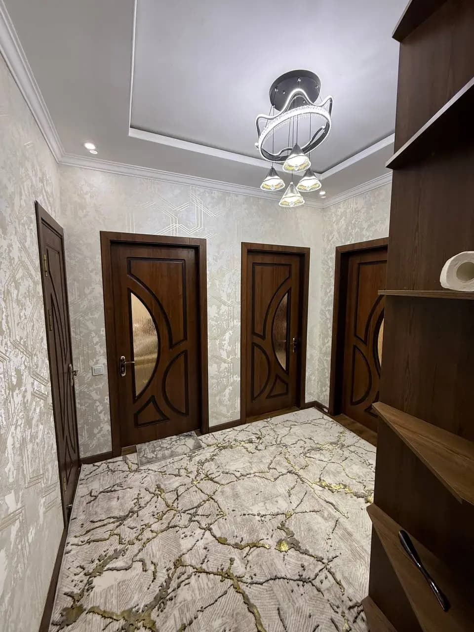 Продаётся квартира Чиланзар 10 3/3/4. Ориентир кафе Хосилот. — 1