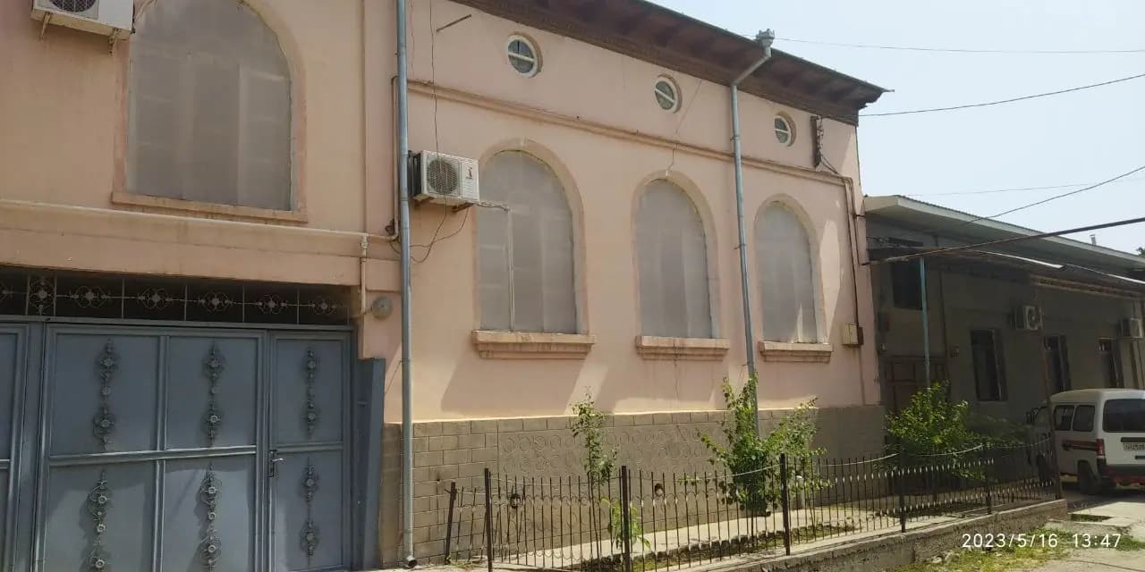 Nazarbek Xarakatda 4 sotix 6 xona uchastka sotiladi. Narxi 116000y.e. — 1