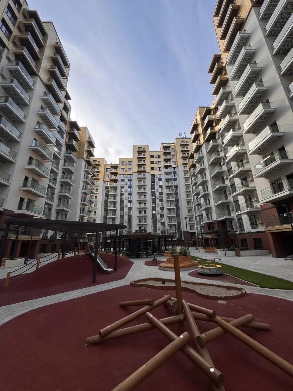 Продается квартира 3х комнатная,ЖК Уз Махал,УЗБУМ,73.12м2 — 1