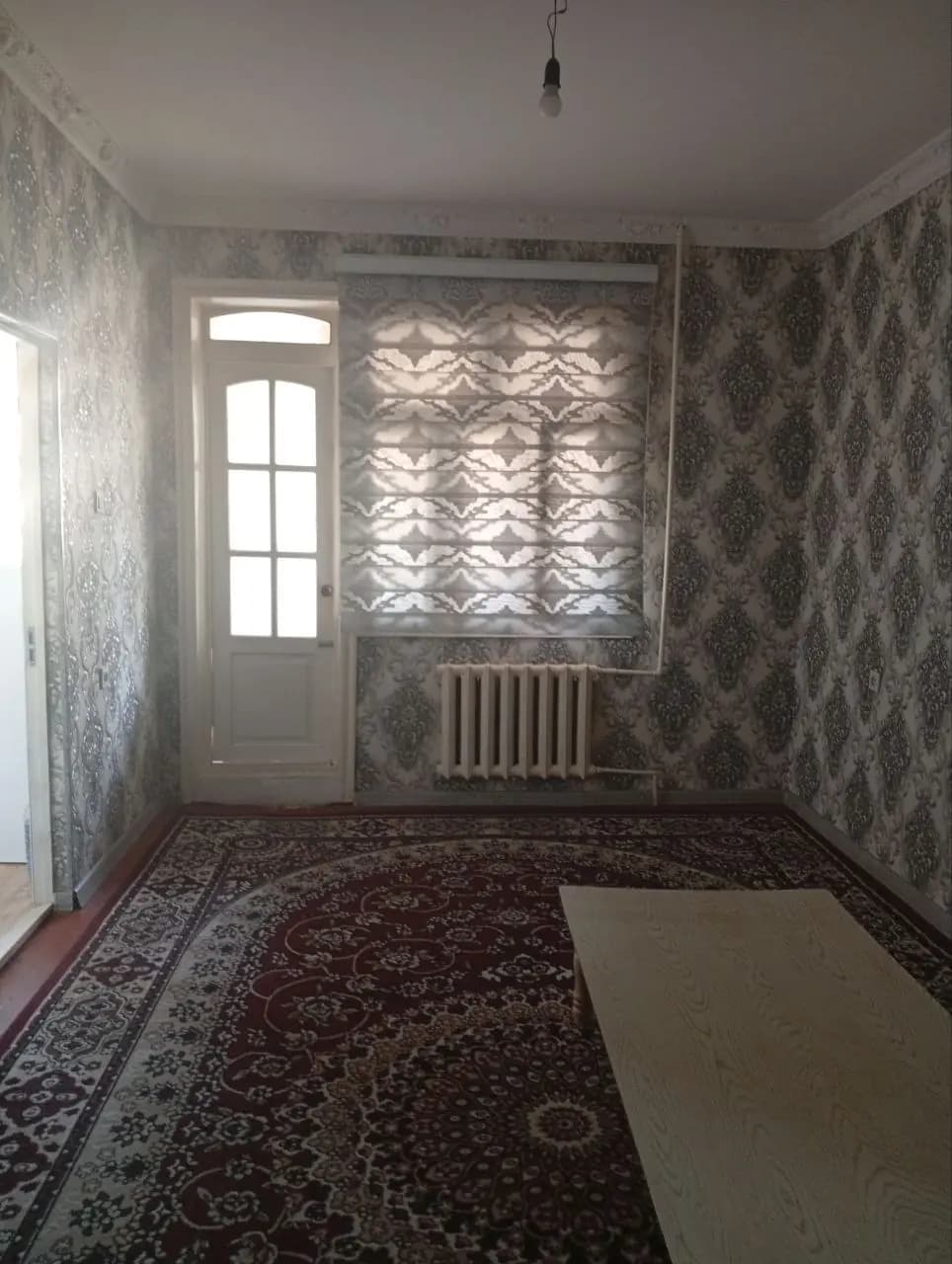 Farxod bozoriga yaqin — 1