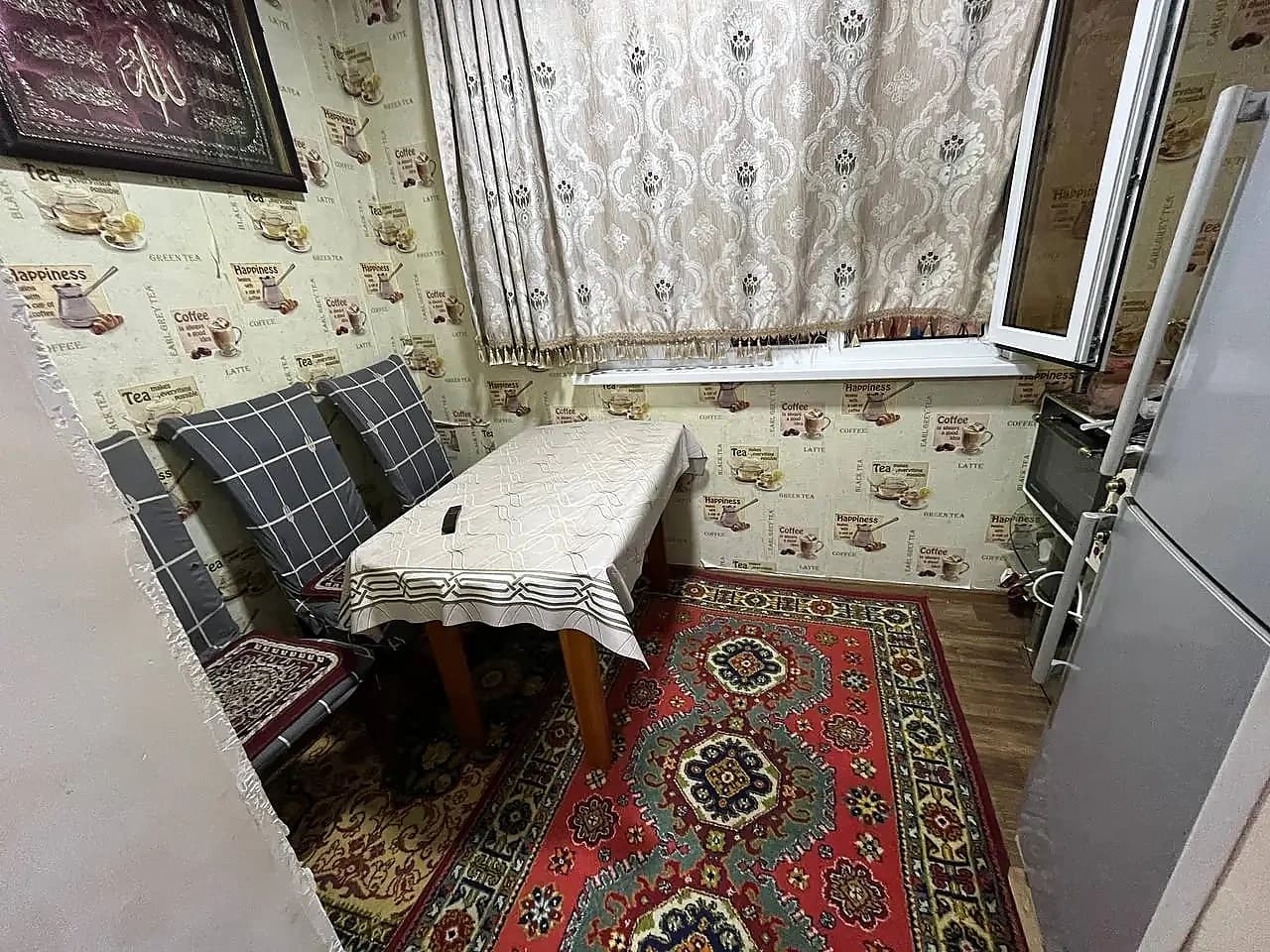 Продаёться 3 комнатная Чиланзар 6 кирпичный дом торец