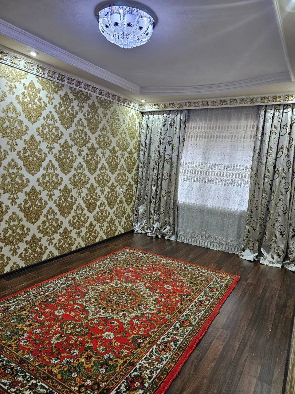 Продаётся 3 комнатная квартира Чорсу Шайхантахурский район — 1