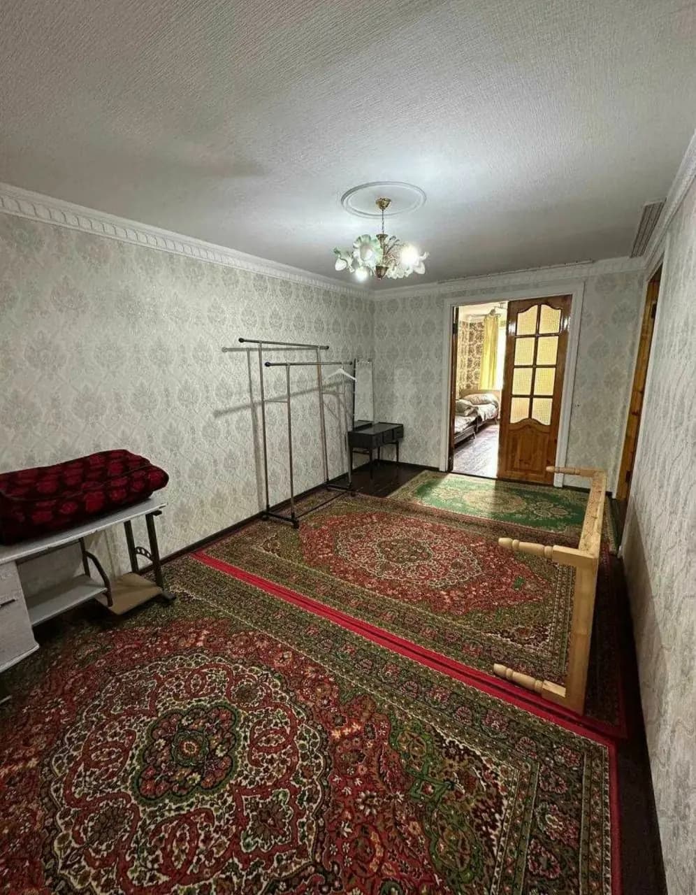 Беруний метро Ва вуз Городок да Фахат  киз студент  ларга 2/2/5450 — 1