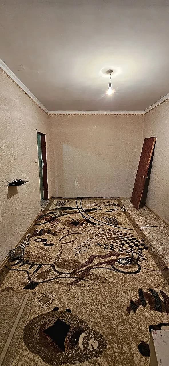 Буюк Ипак Йули 1/1/5  40м² Кирпич.