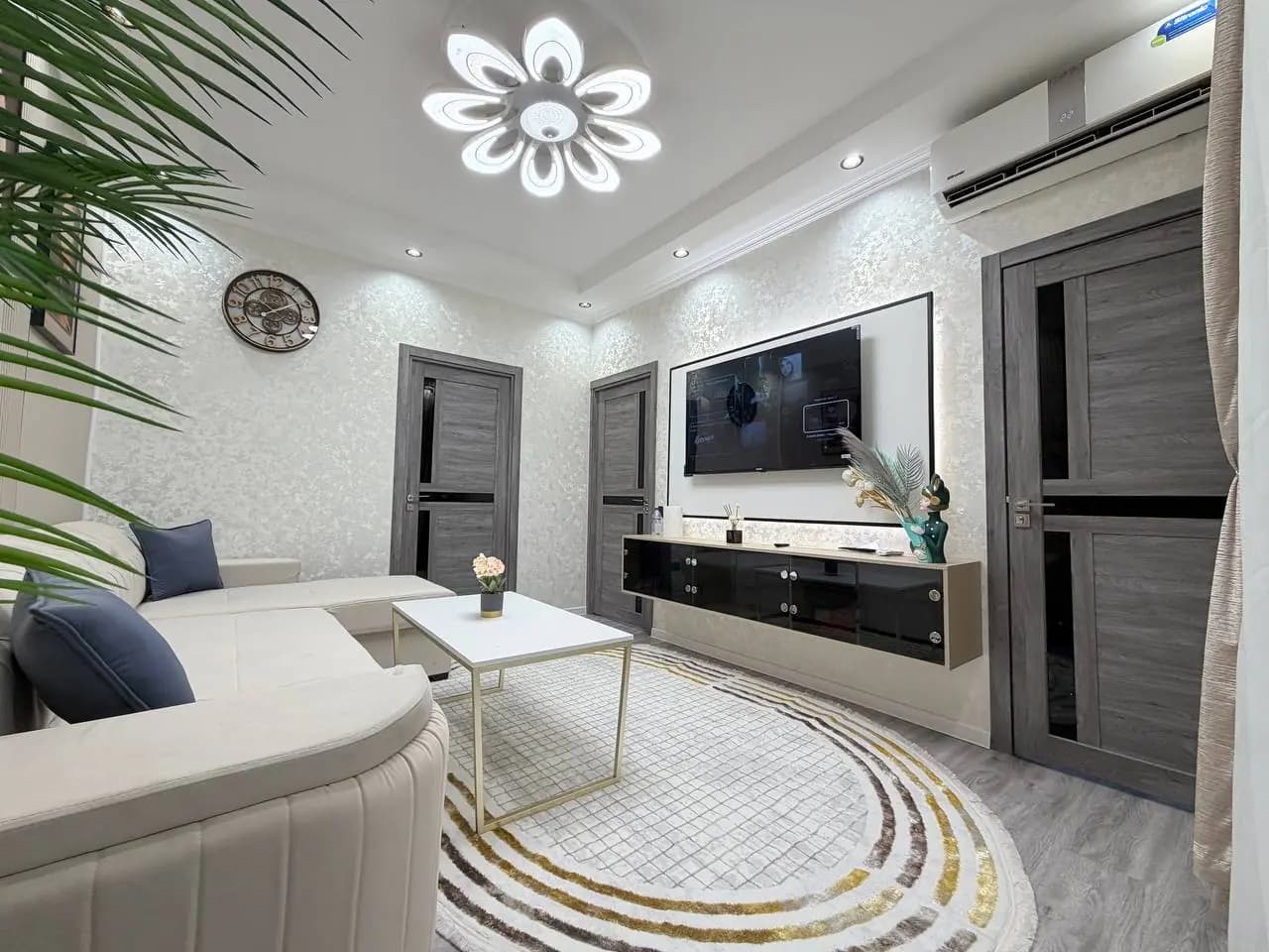 Чиланзар 6 квартал💫2в3/4/4🏡Метро Мирзо Улугбек. Балкон 1,5/6‼️Полностью укомплектована ✅ — 1