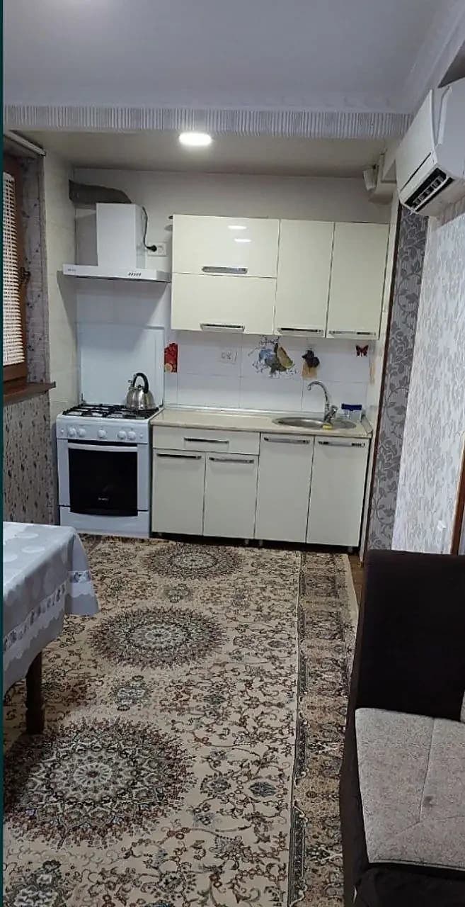 ARENDA: UCHTEPA TUMANI VATAN KINOTEATRI — 1