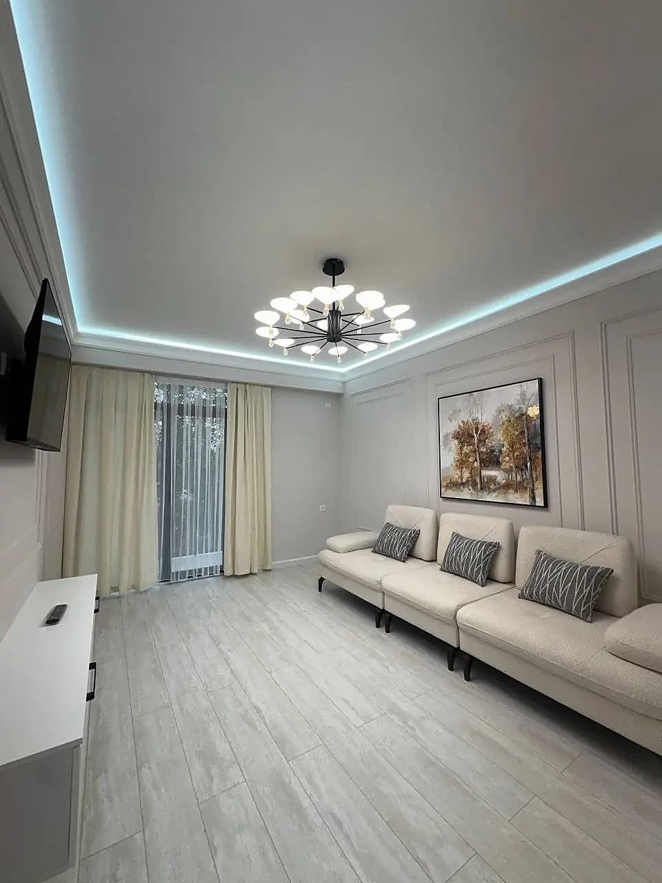 Kod: V6678🏢 Sotuvda 3 xonali kvartira📍 ЖК IKAT, 13-kvartal, Yunusobod tumani📌 Mo‘ljal: Mega Planet savdo markazi