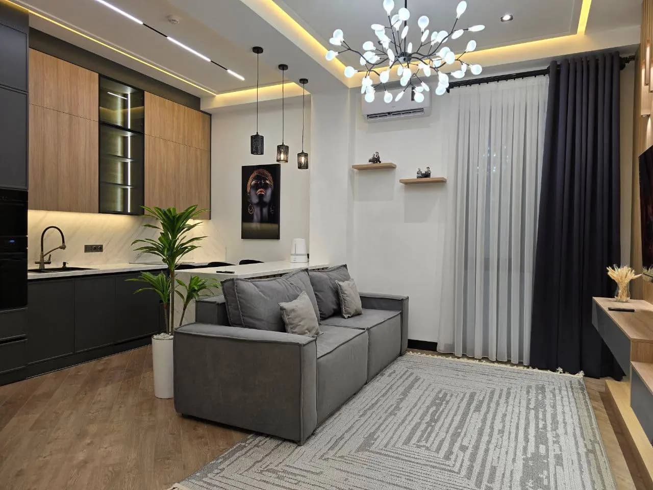Продаётся 2-х комнатная квартира в ЖК Skyline  Ориентир: Посольство России, — 1