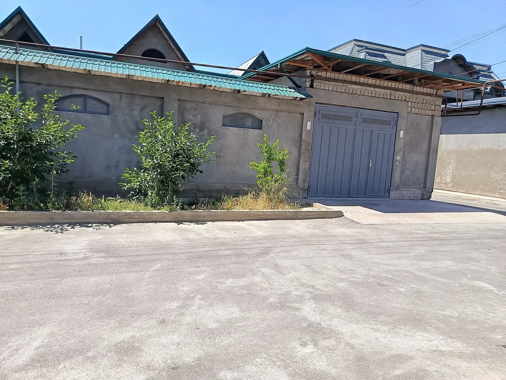 Ховли сотилади срочна