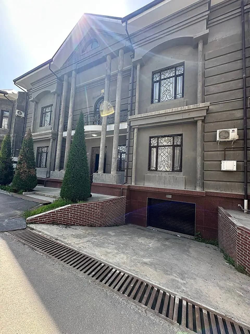 Продается дом/ 6 соток Юнусабадский район Таксопарк/High Town mall — 1