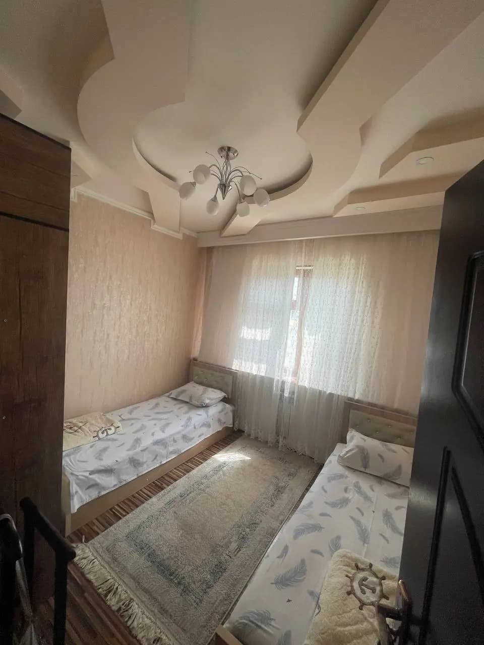 Sergeli 4mavzeda 3xona evroremont yaxshi joyda joylashgan — 1