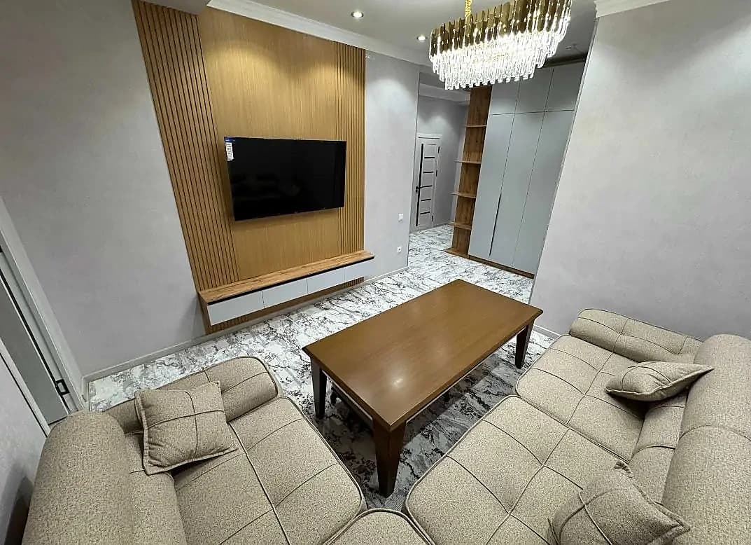 Arenda 3/8/10 JK SHOXSAROY — 1