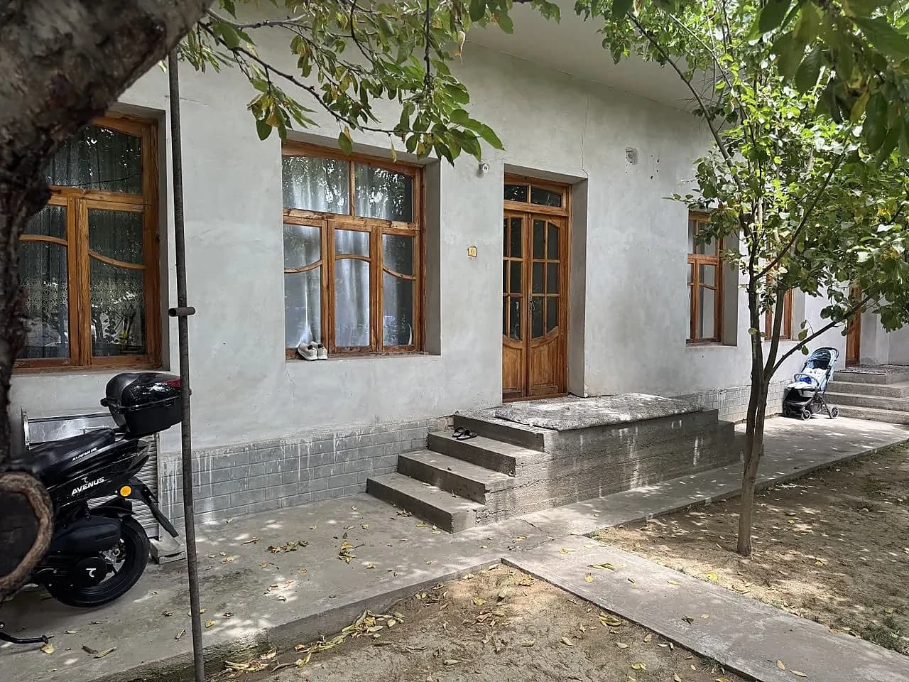 Xuvaydo va O'zbekiston mahallasida uy sotiladi — 1