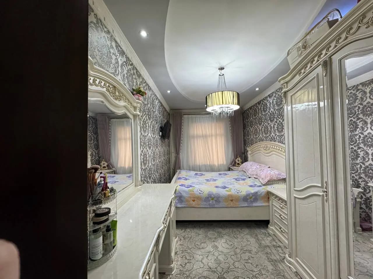 Срочно продаётся квартира — 1