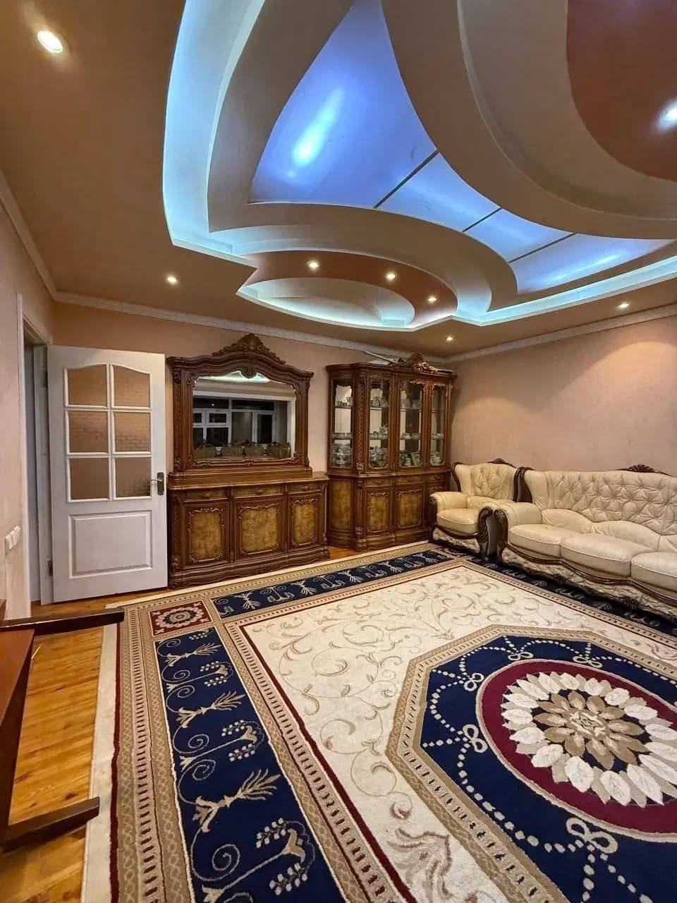 Yunusobod 4-kvartal 4 xona — 1