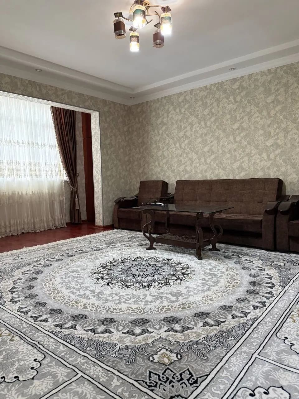 Продаётся 2-х комнатная квартира  Ориентир: Ц-15, Жангох, Абай Корзинка, Шайхантахурский район — 1
