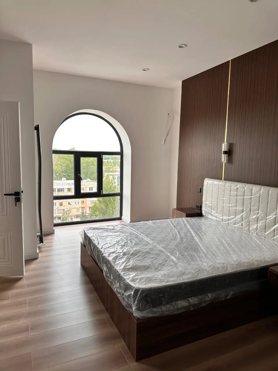 V5740 ПРОДАЕТСЯ 3/7-8/8 НОВОСТРОЙКА  #Мирзо_Улугбекский_район Ор.р:ТТЗ Базар — 1