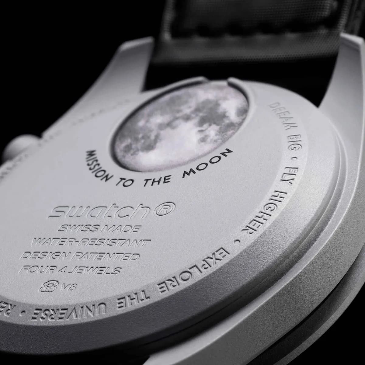 SWATCH Mission to the Moon SO33M100 — 3