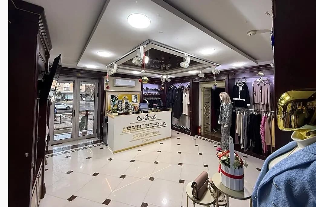 Метро ойбек продае́тся офис в аренду — удобная локация (№ 4751)