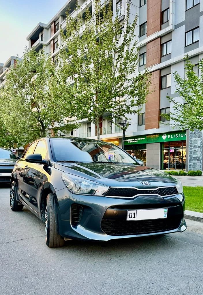 Kia Rio 2018 — 1