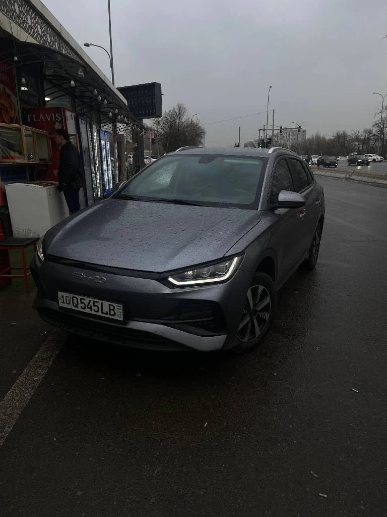 BYD E2 2024 — 1