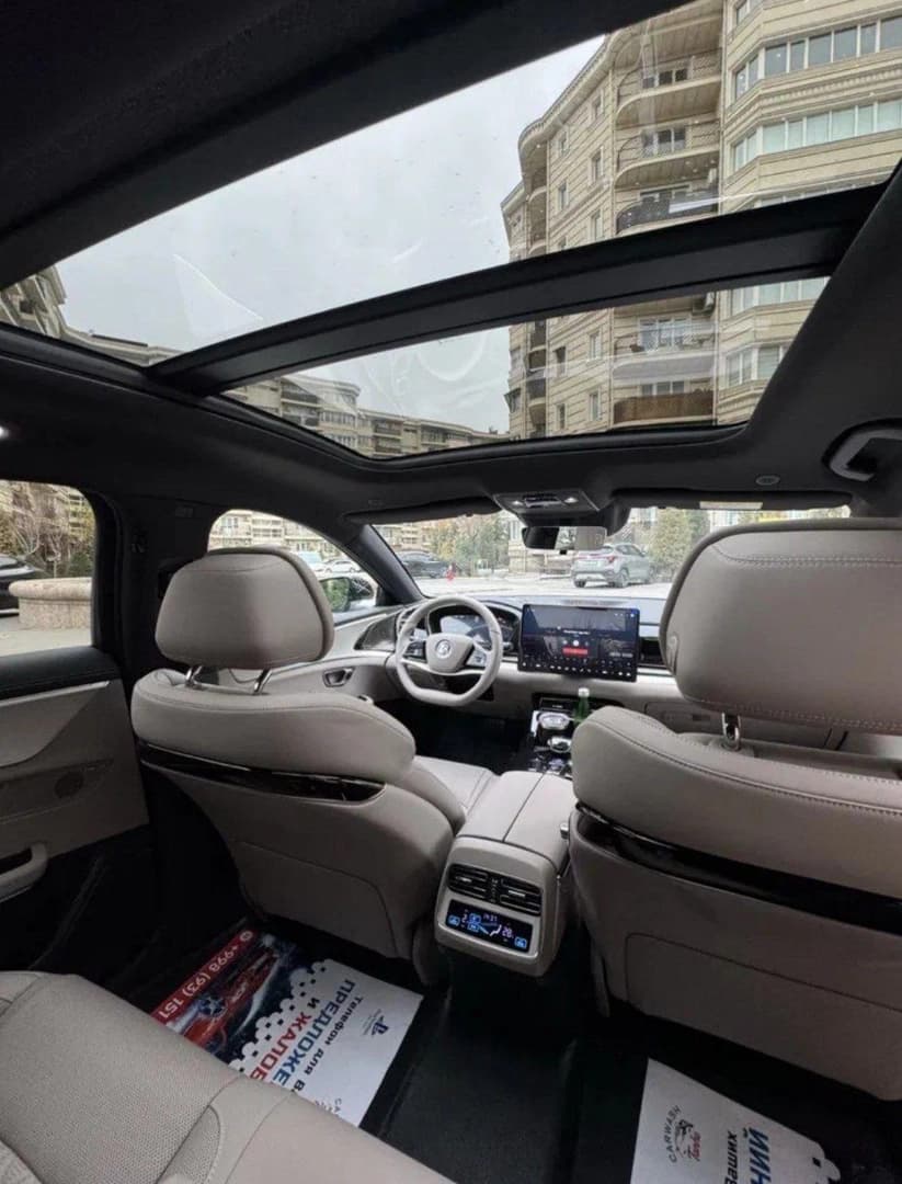 BYD Han 2025 — 1