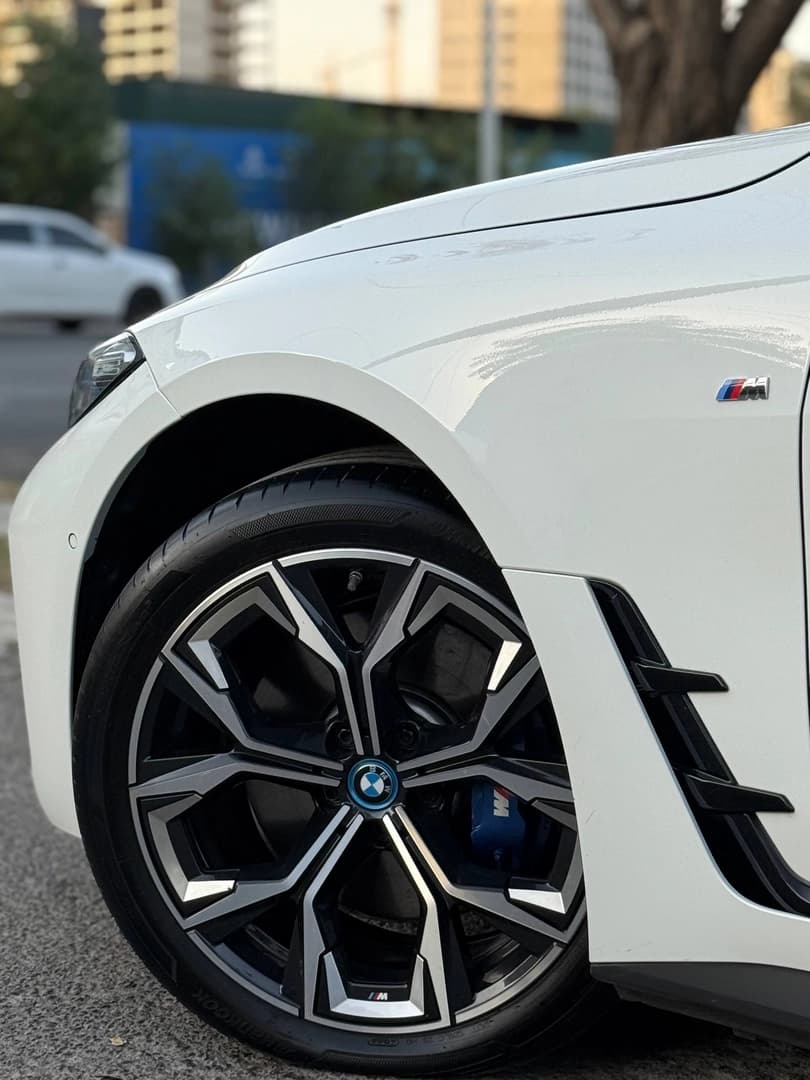 BMW i4 2024 — 1