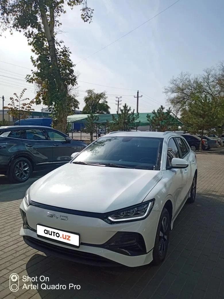 BYD E2 2024 — 1