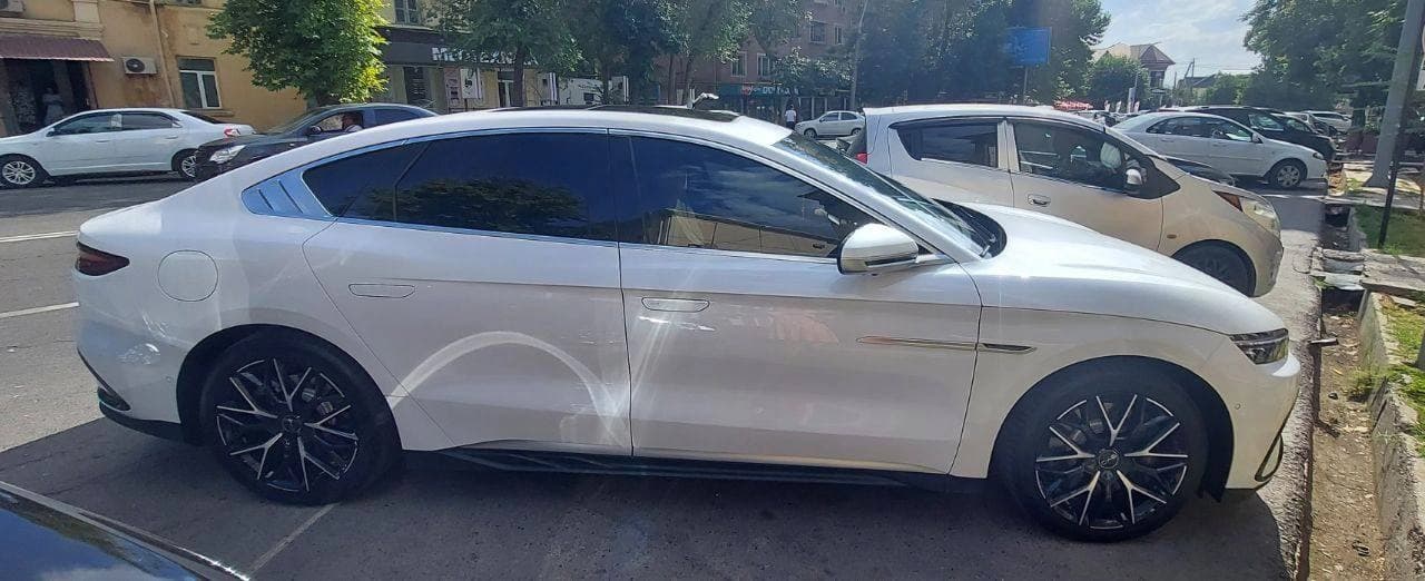 BYD Han 2023 — 1