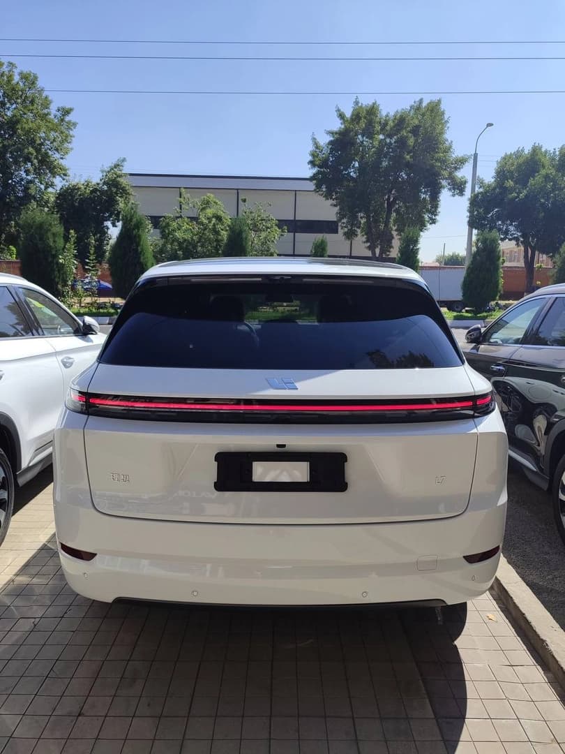 ЛиСян L7 2024 — 1