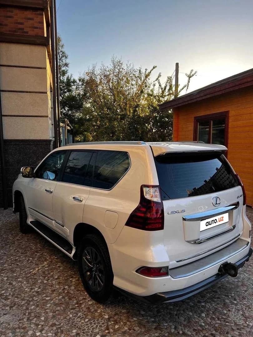 Лексус GX 2019 — 1