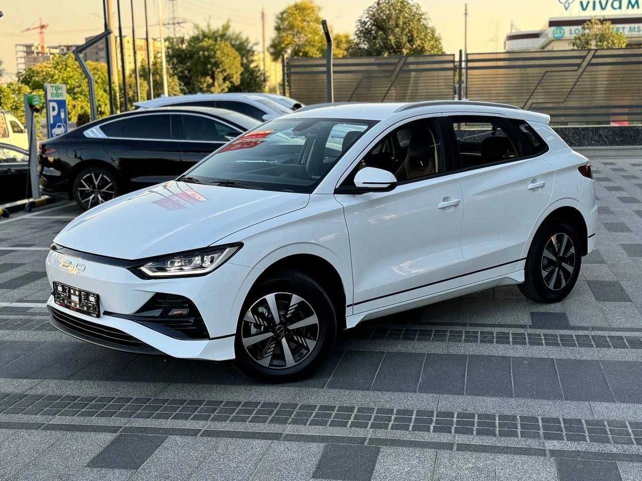 BYD E2 2024 — 1
