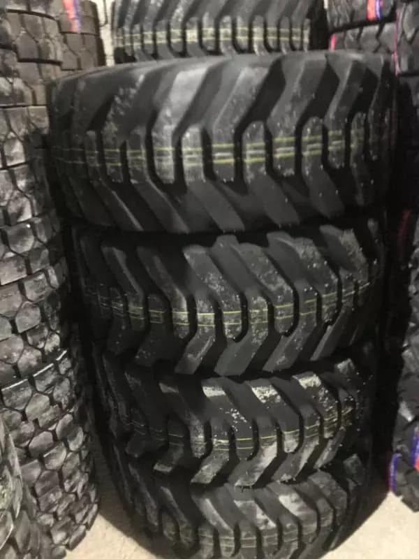 Всесезонные шины 12-16,5 Rockbuster — 1