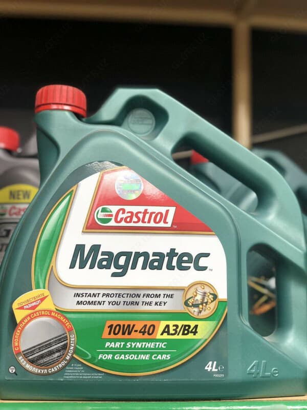 Полусинтетическое моторное масло Castrol Magnatec 10w-40 — 1
