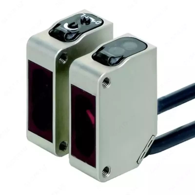 Датчик фотоэлектрический Omron E3ZM-T83 5M — 1