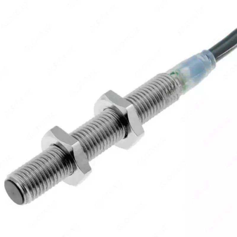 Датчик индуктивный Omron E2A-S08LS02-WP-B1 5M — 1