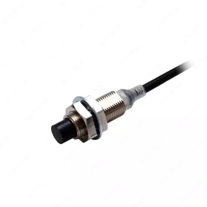 Датчик индуктивный Omron E2E-X10MB212 2M — 1