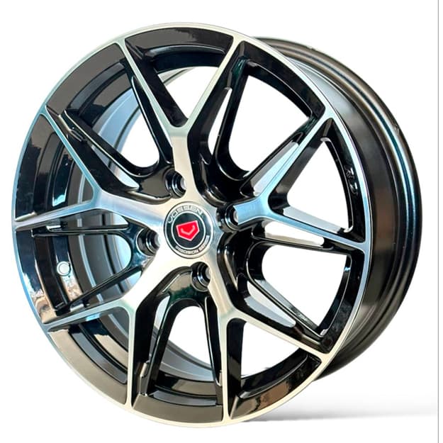 Avtomobil diskasi Vossen 155837 R15x100 — 1