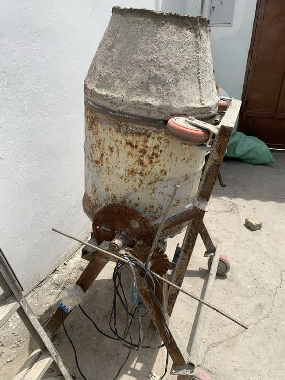 Beton mishalka rabochiy — 1