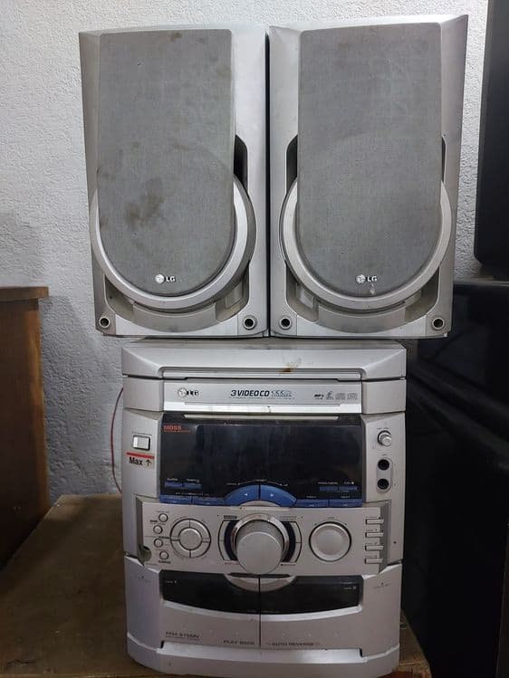 LG Музыкалний Цент — 1