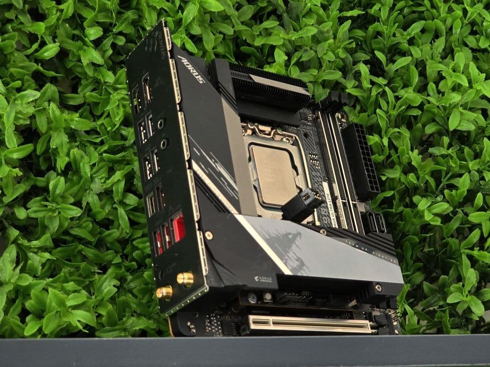 Aorus Z690I Ultra + i5 13400f — 1
