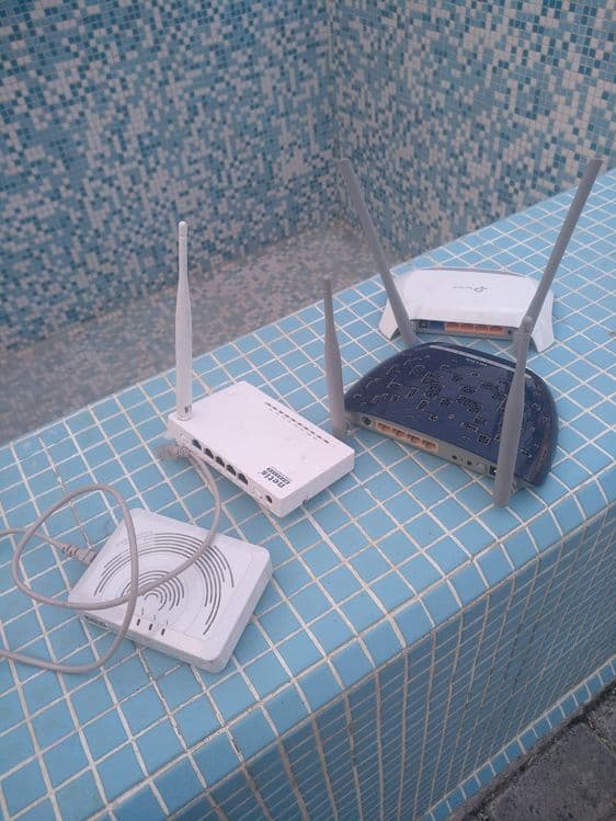 Роутеры 4 штуки б/у — 1