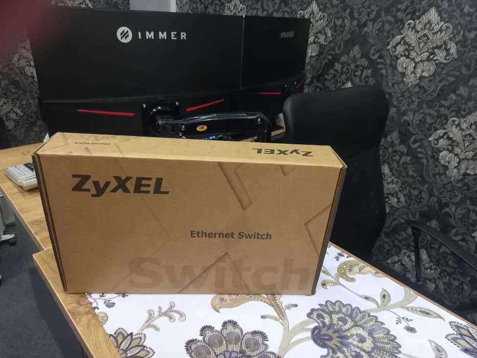 XGS3600-26F Zyxel 24 — 1