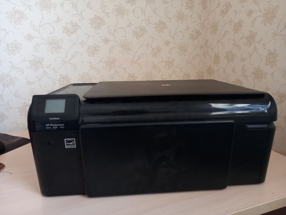 Принтер HP b010b — 1
