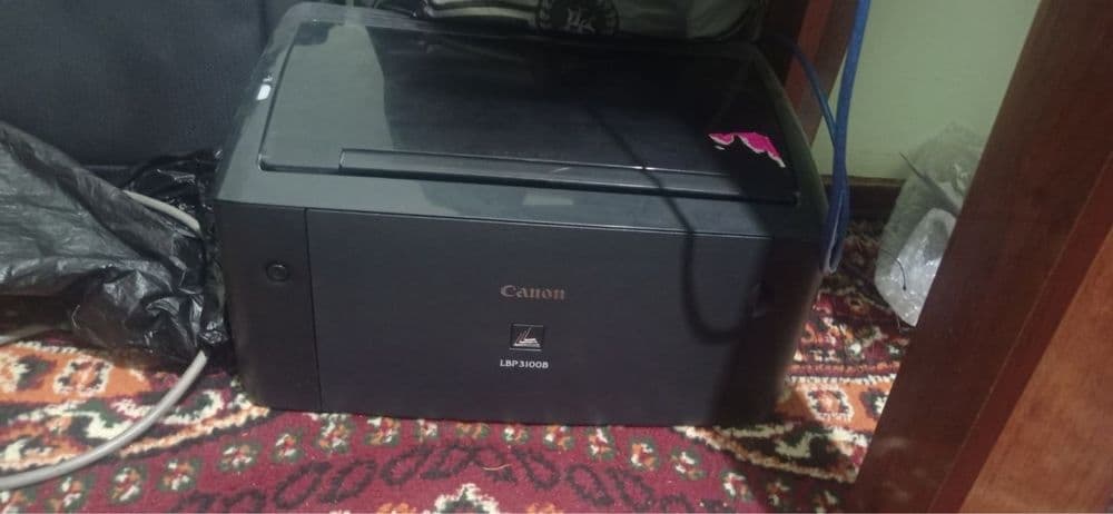 CANON 3100 holati yaxshi ishlashi zo’r. Narxi 1 mln 100 000 so’m. — 1